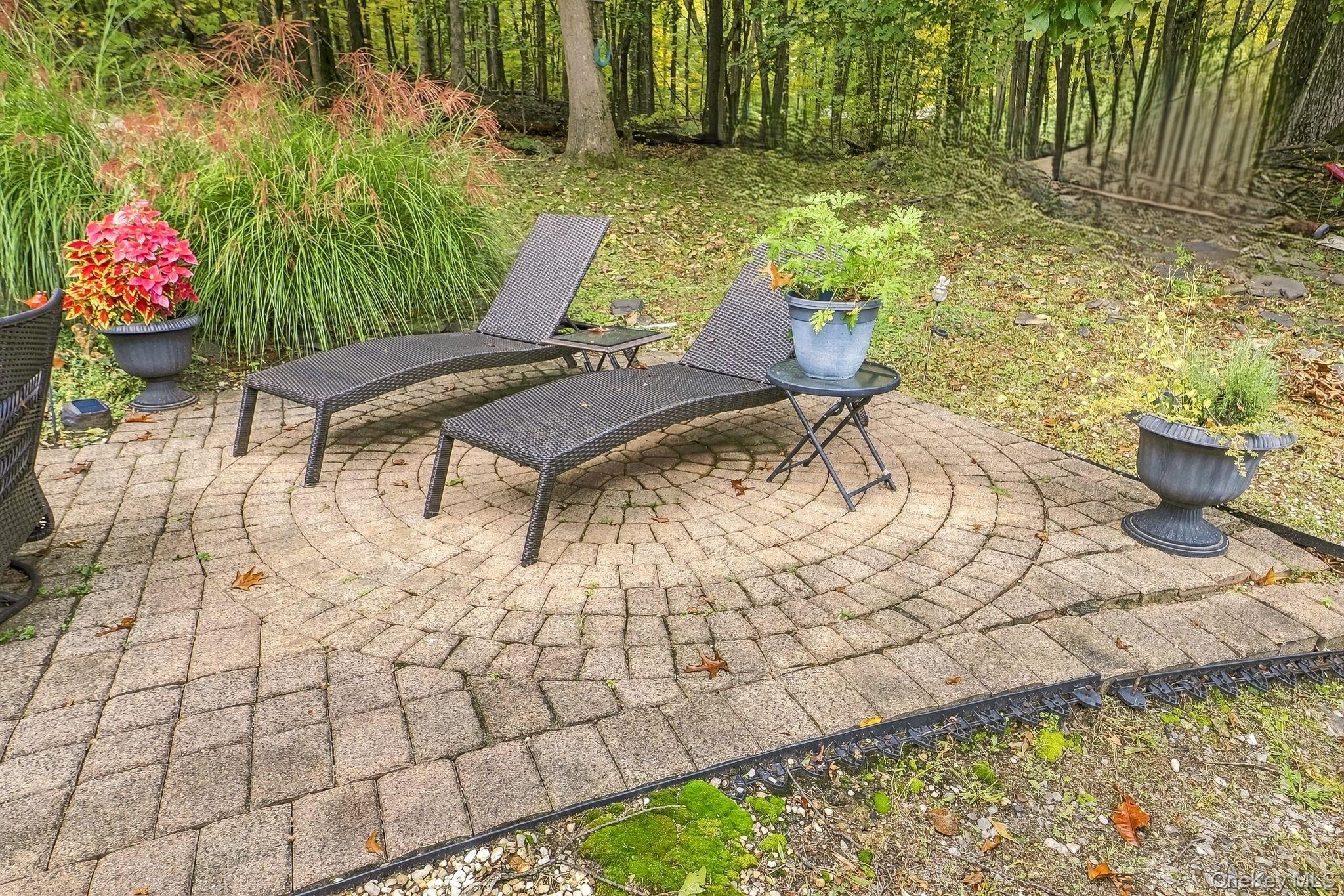 48 Mac Farlane Road Wappingers Falls, NY 12590 - Photo 37 of 47 Paver patio featuring a circular inlay and a surrounding border
