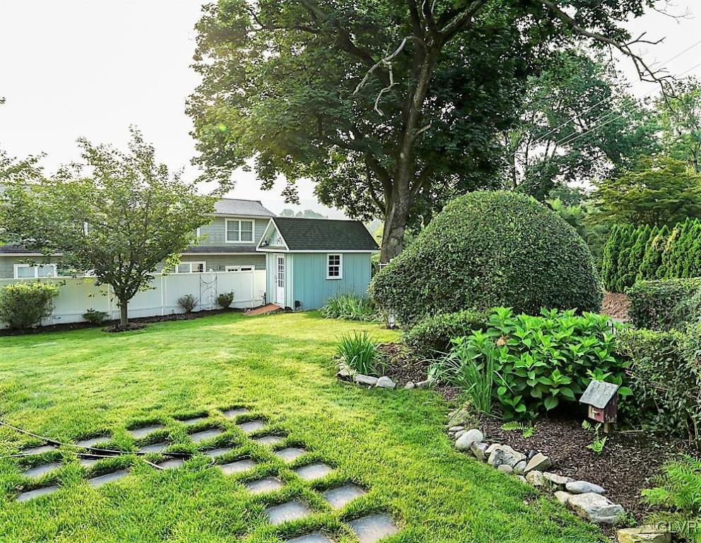 684 Church Road Riegelsville, PA 18077 - Photo 11 of 37 a house view with a garden space