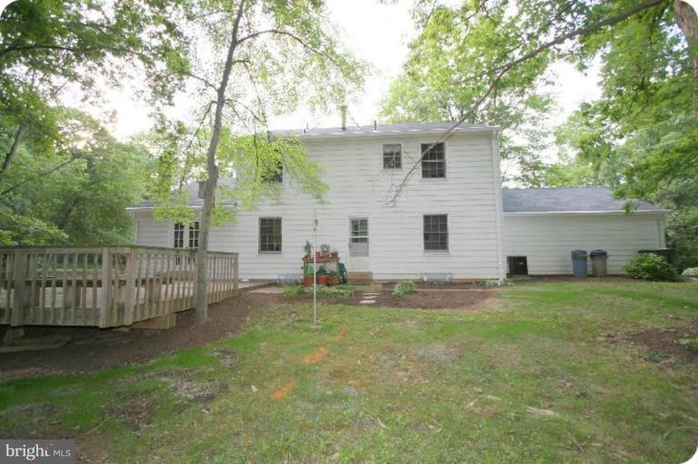 10915 Hunt Club Road Reston, VA 20190 - Photo 24 of 27 Back of Home