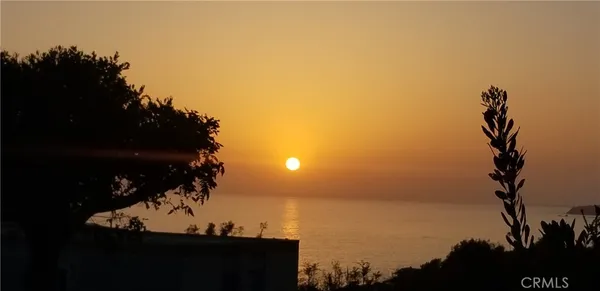 $5,200 | 2626 Solana Way, Laguna Beach, CA 92651