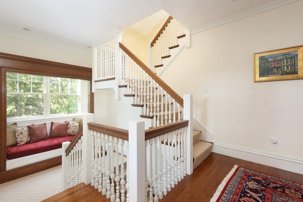 70 Gray Cliff Road Newton, MA 02459 - Photo 12 of 32