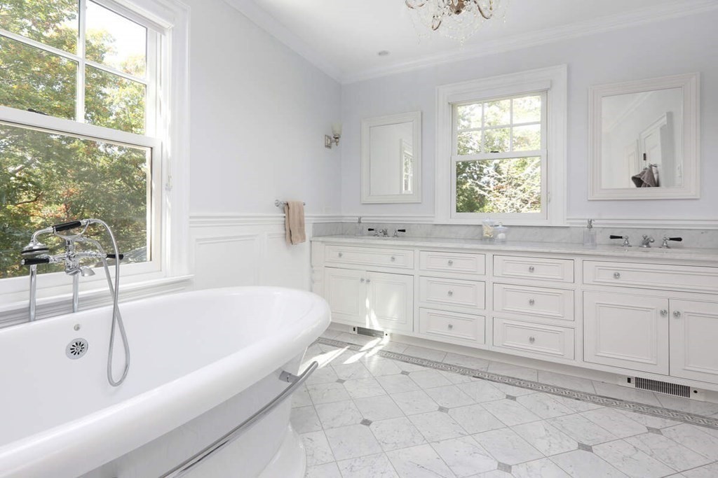 70 Gray Cliff Road Newton, MA 02459 - Photo 15 of 32