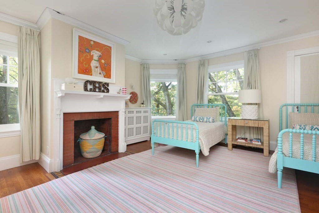 70 Gray Cliff Road Newton, MA 02459 - Photo 17 of 32