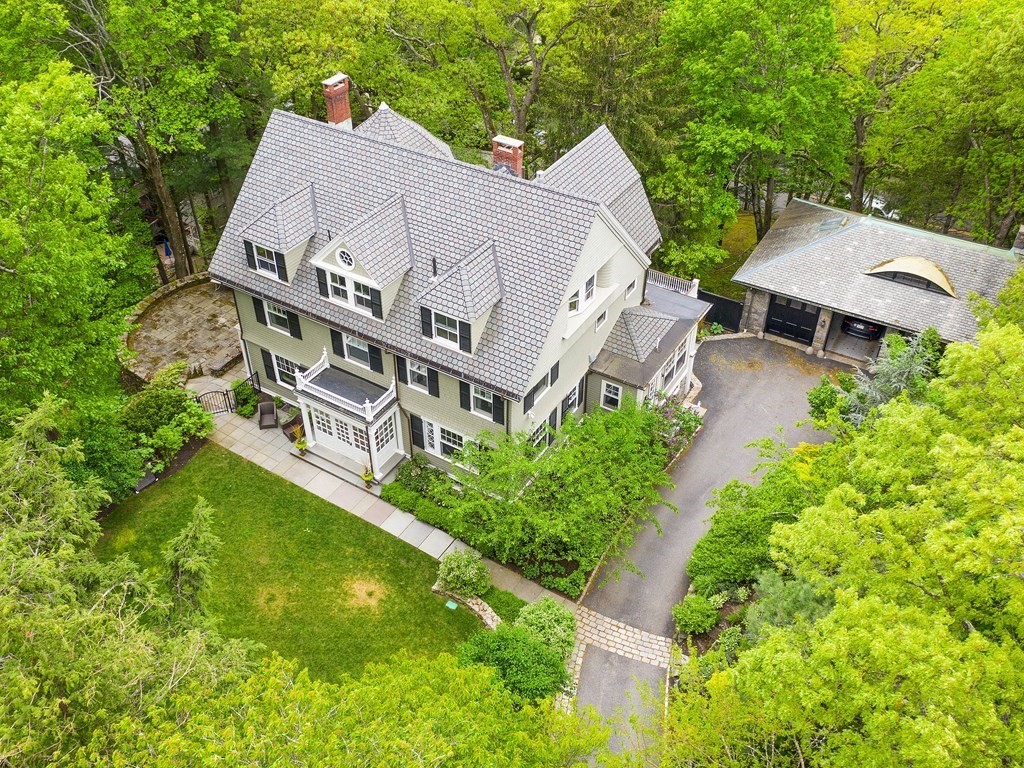 70 Gray Cliff Road Newton, MA 02459 - Photo 2 of 32