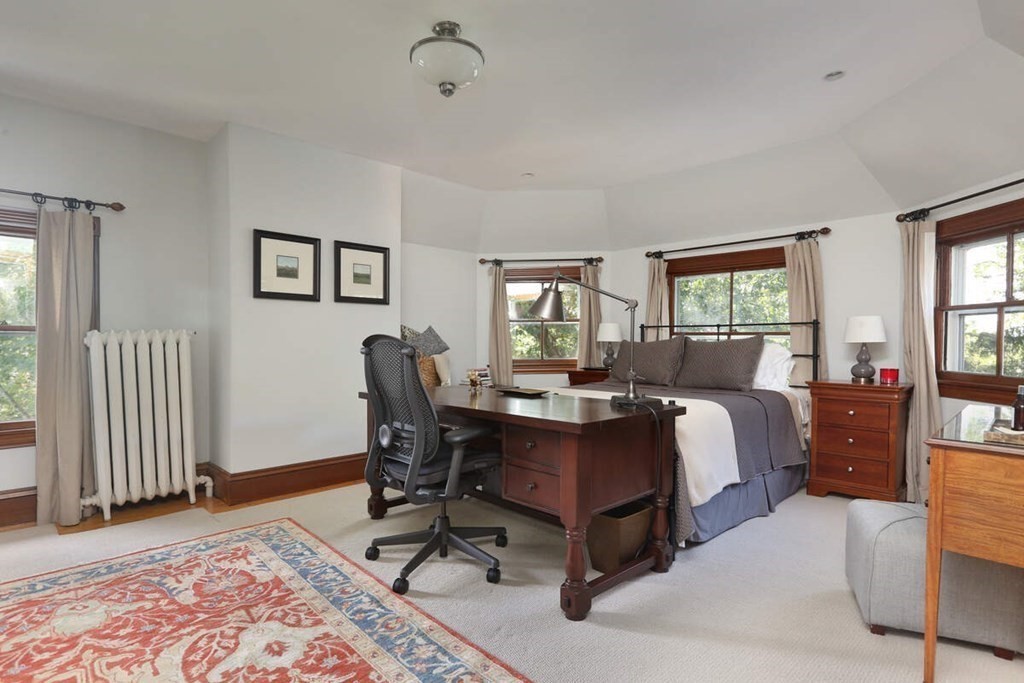 70 Gray Cliff Road Newton, MA 02459 - Photo 22 of 32