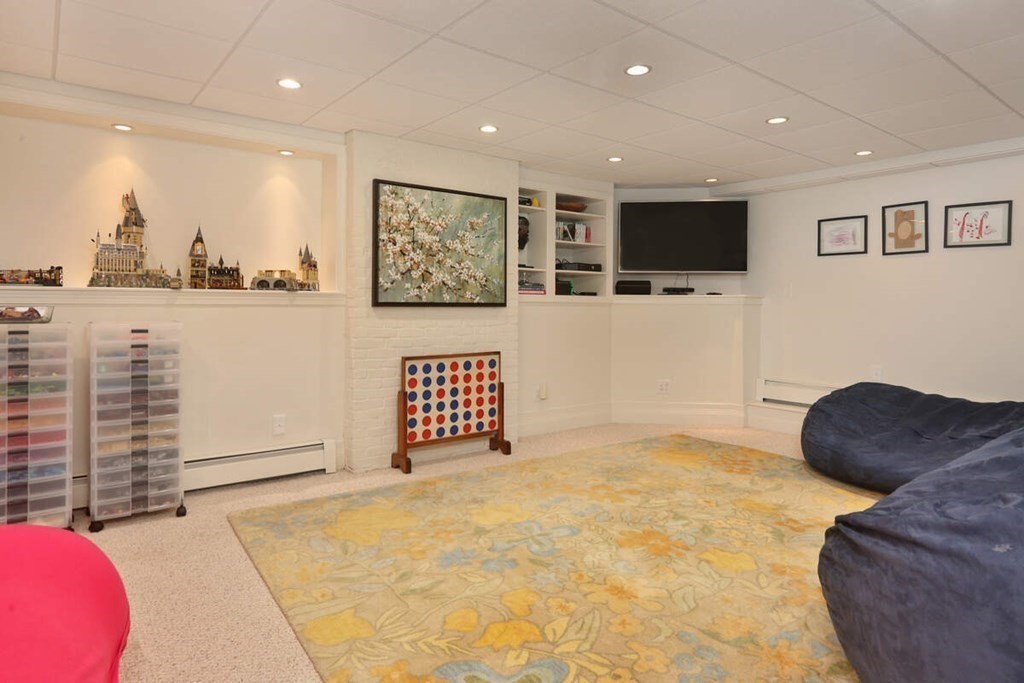 70 Gray Cliff Road Newton, MA 02459 - Photo 25 of 32