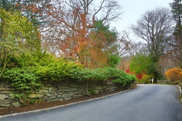 70 Gray Cliff Road Newton, MA 02459 - Photo 29 of 32