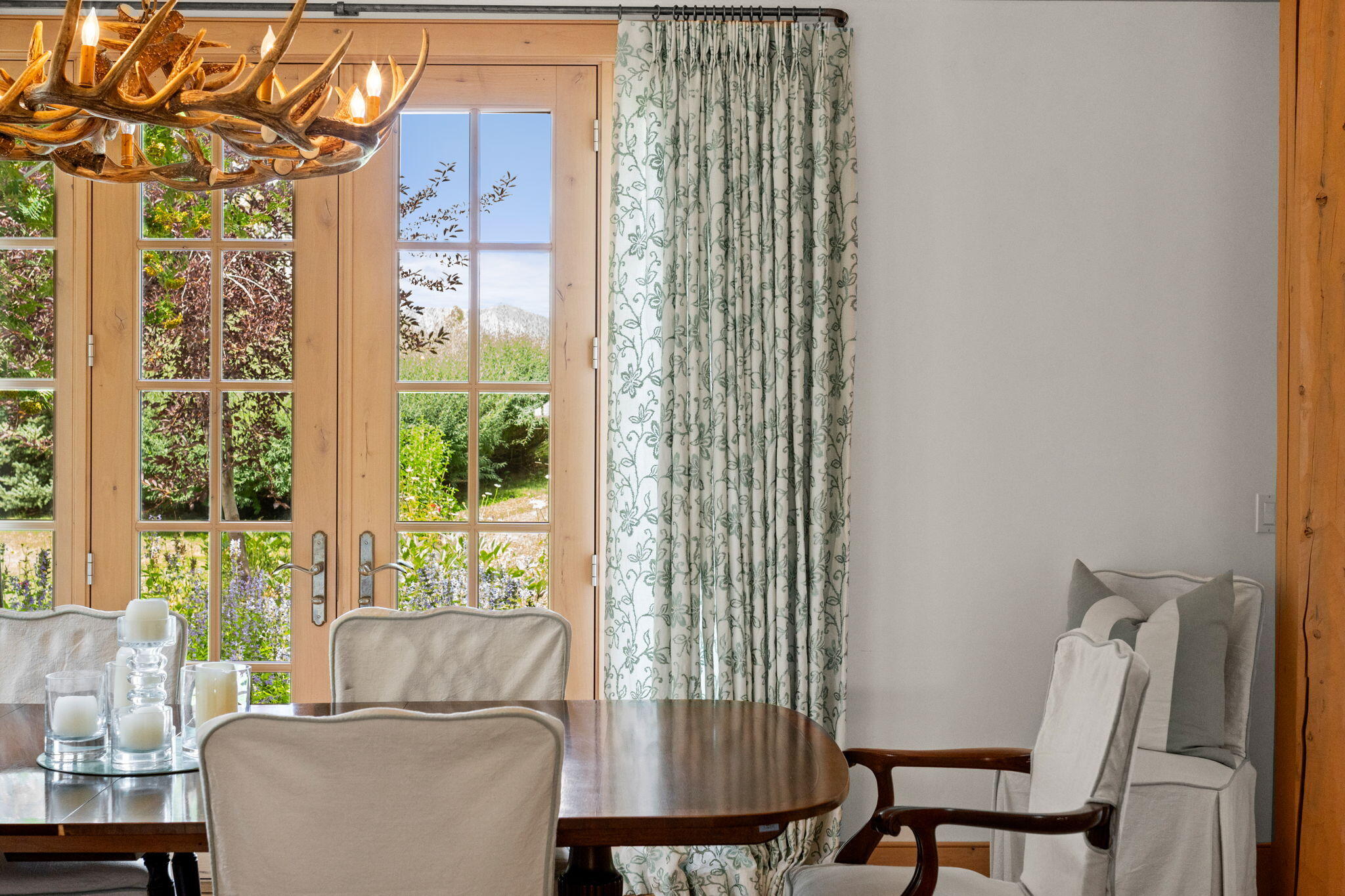 7 Rose Court Sun Valley, ID 83353 - Photo 22 of 48 Views out Dining Room