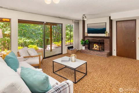 $1,575,000 | 14724 Southeast 49th Street, Bellevue, WA 98006