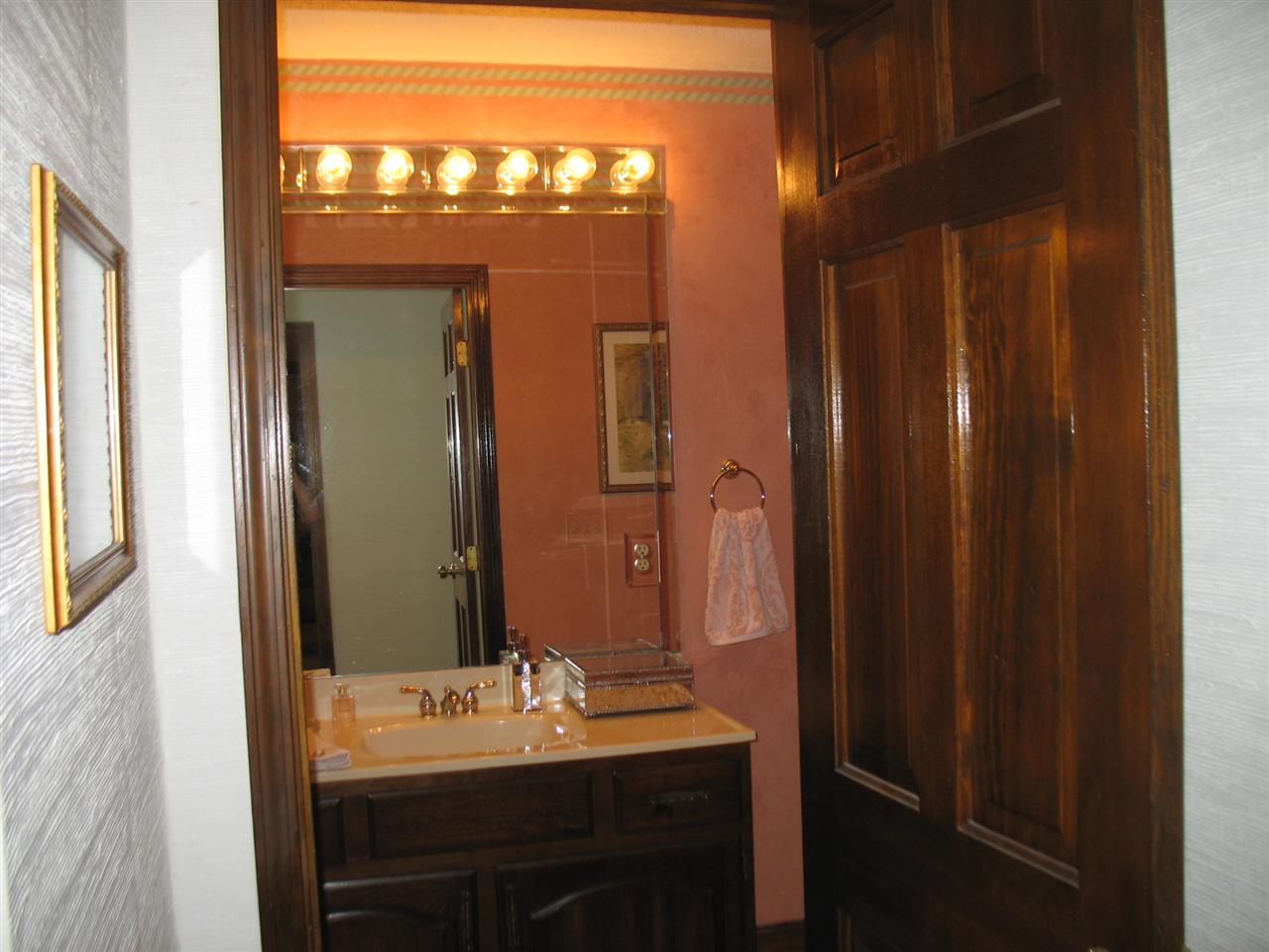 6526 Newburgh Road Evansville, IN 47715 - Photo 18 of 24 Gallery Image 18