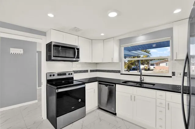 $2,000 | 7902 Canna Drive, Port Richey, FL 34668