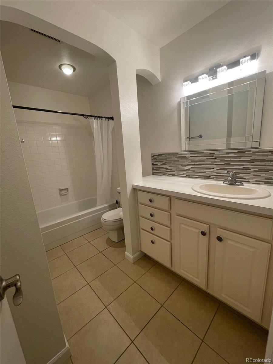810 Tenderfoot Hill Road, Unit 202 Colorado Springs, CO 80906 - Photo 12 of 16
