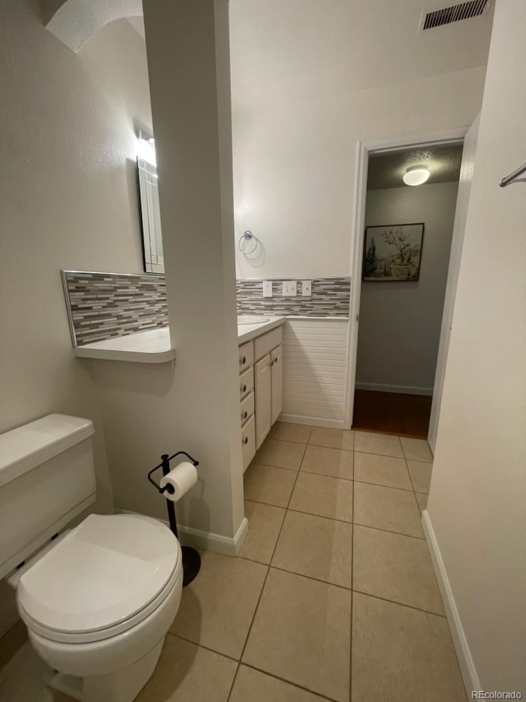 810 Tenderfoot Hill Road, Unit 202 Colorado Springs, CO 80906 - Photo 13 of 16