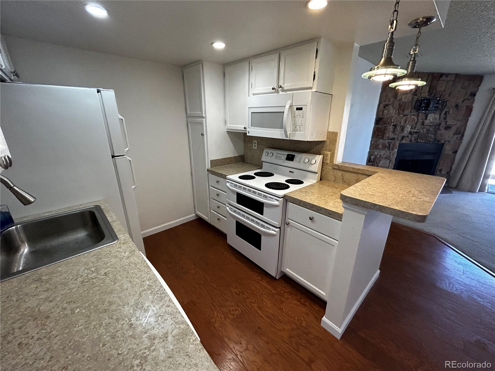 810 Tenderfoot Hill Road, Unit 202 Colorado Springs, CO 80906 - Photo 7 of 16