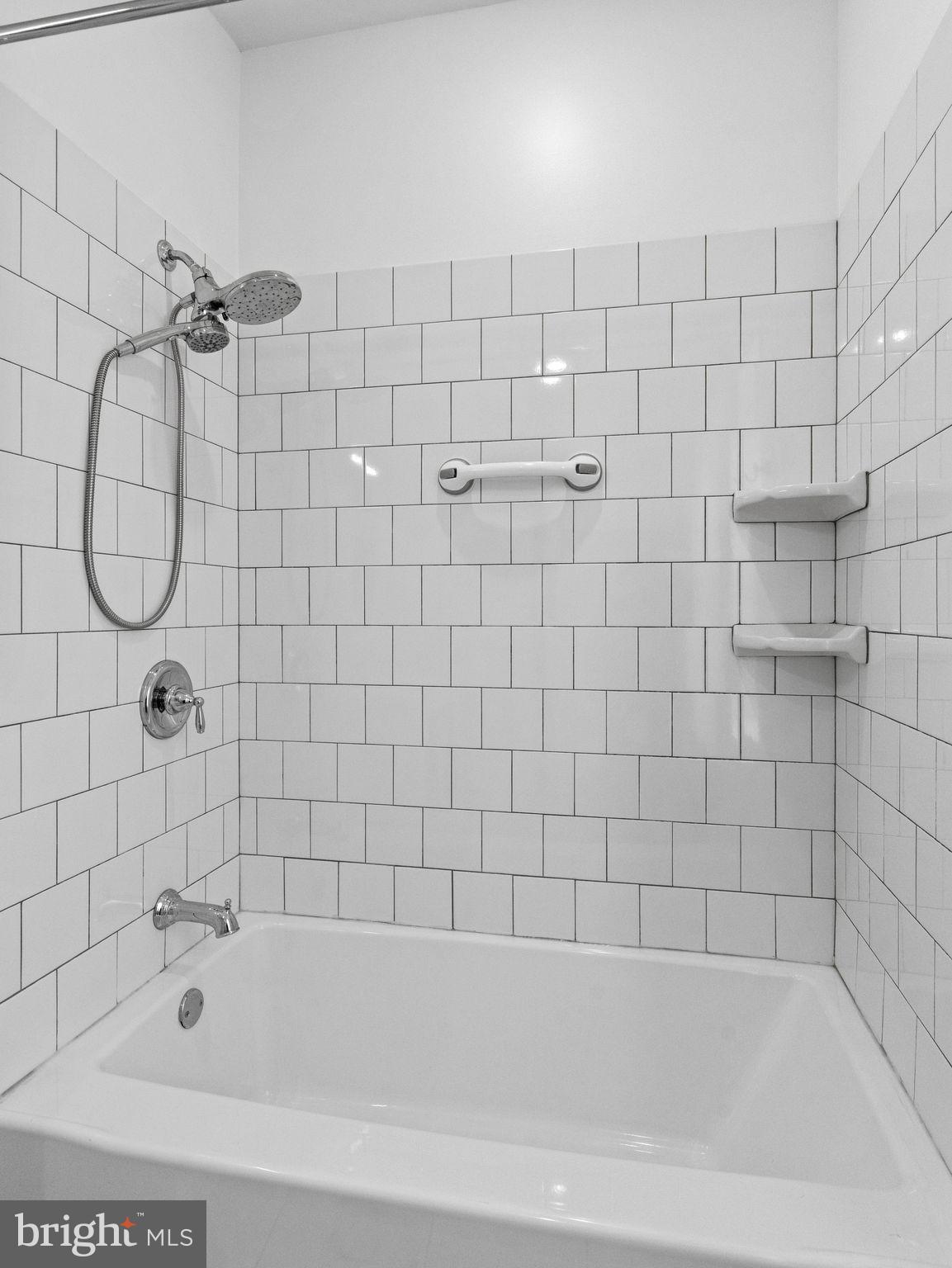 2558 Cedar Street Philadelphia, PA 19125 - Photo 25 of 38 Primary Bathroom