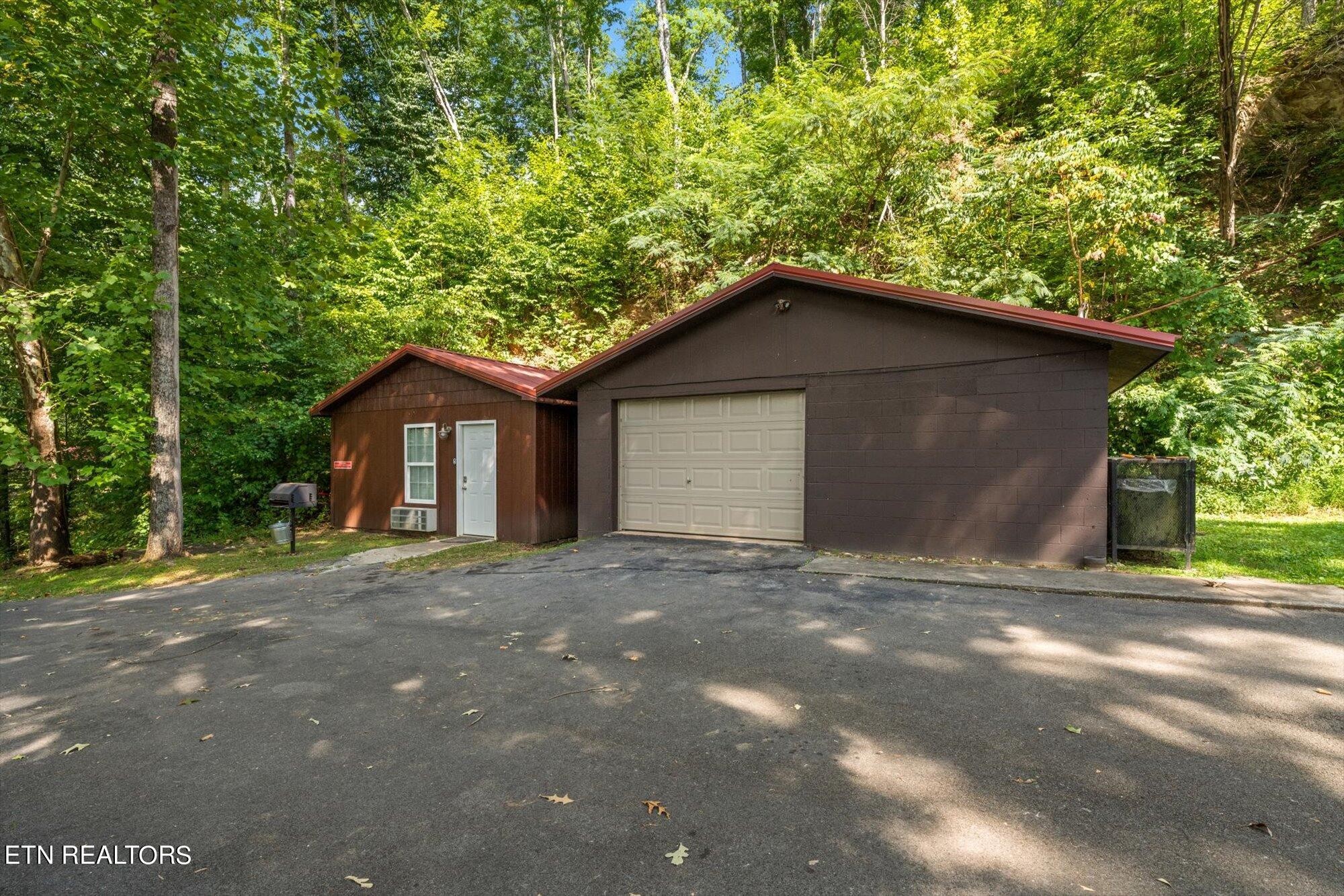244 Spring Valley Road Sevierville, TN 37863 - Photo 19 of 60