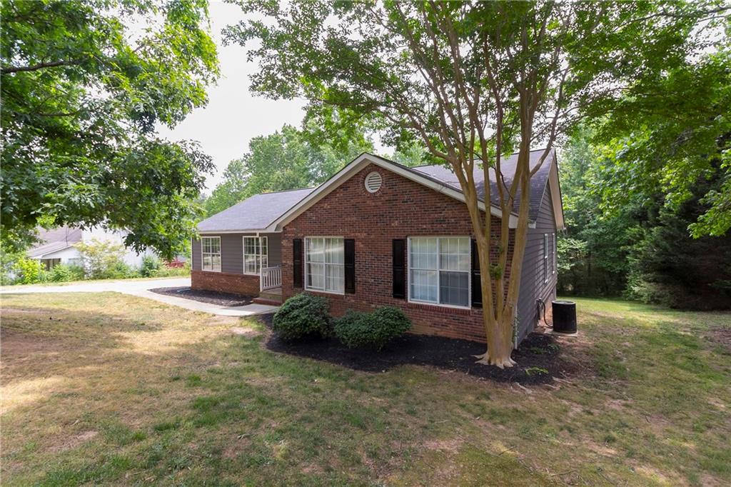 829 Ruswood Road Winder, GA 30680 - Photo 1 of 1 Front Exterior