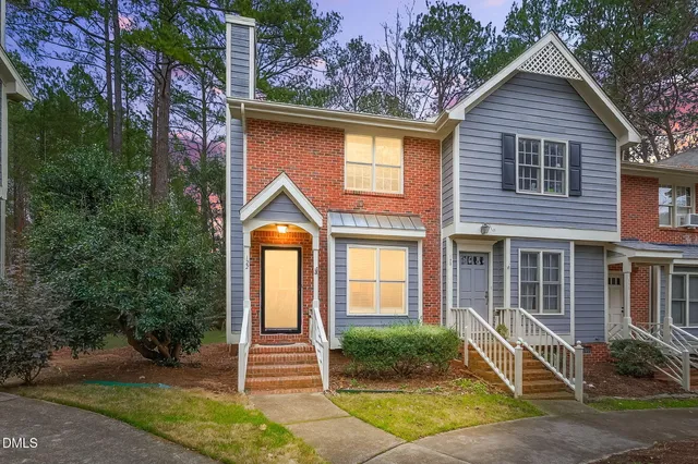 $1,995 | 122 Winners Circle, Cary, NC 27511