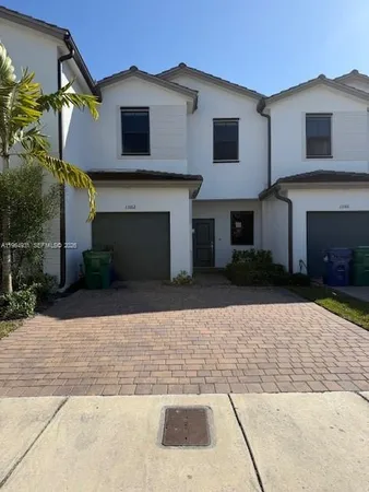 $2,600 | 13162 Southwest 233rd Street, Unit 13162, Homestead, FL 33032
