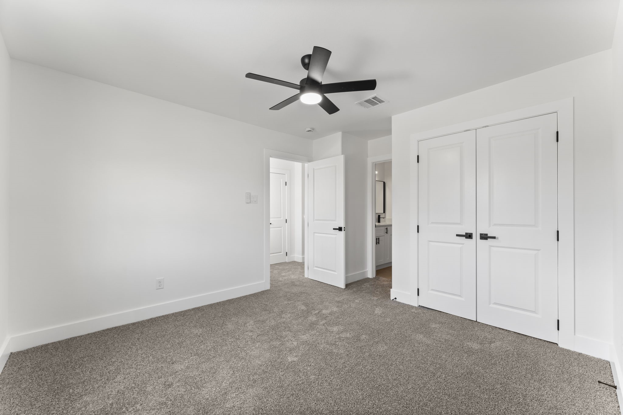 8205 Carver Road, Unit B Houston, TX 77088 - Photo 21 of 26