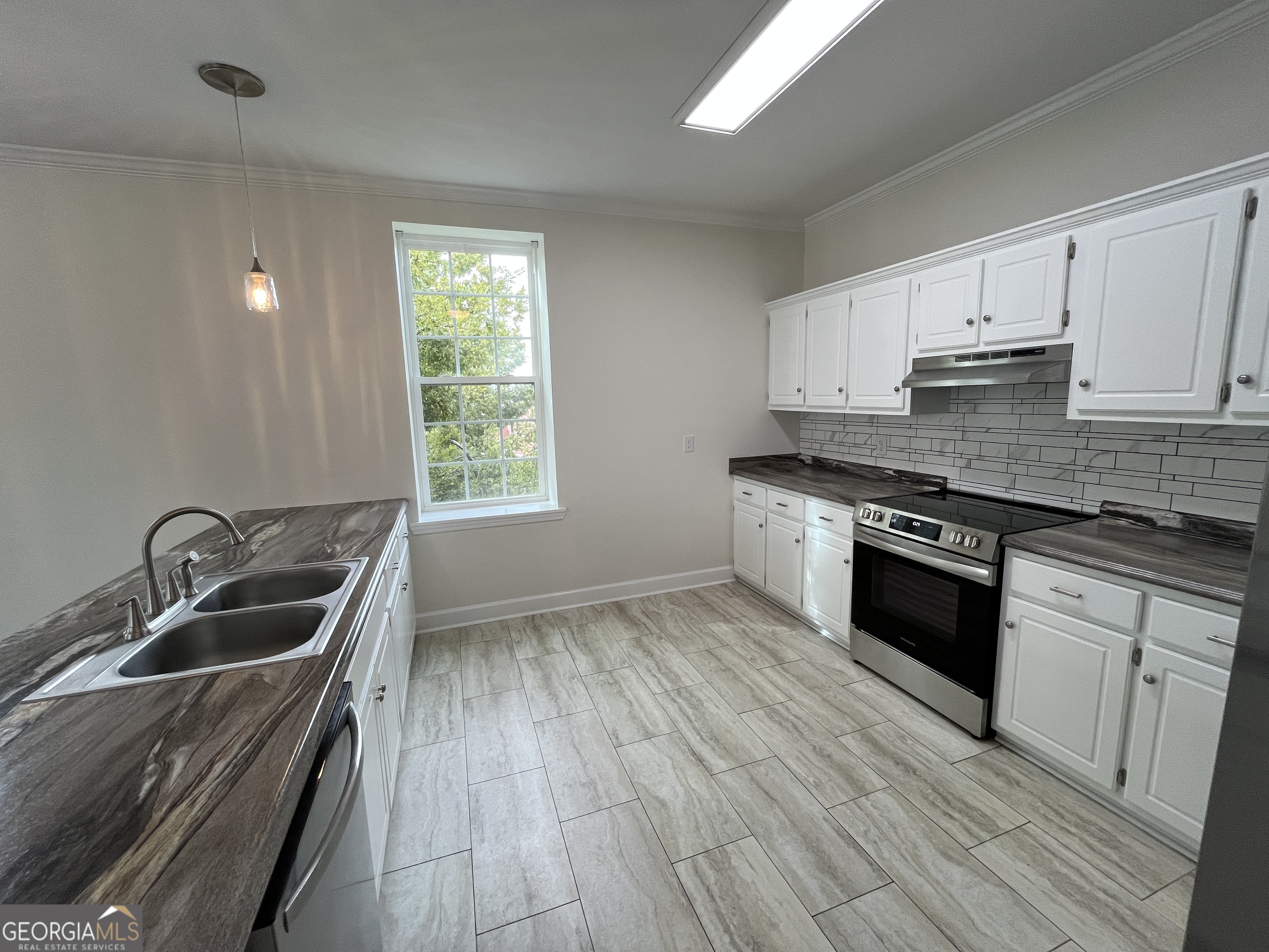 65 East Main Street Statesboro, GA 30458 - Photo 11 of 45