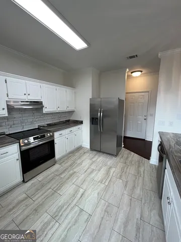 $1,750 | 65 East Main Street, Statesboro, GA 30458