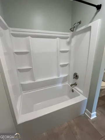 $1,750 | 65 East Main Street, Statesboro, GA 30458