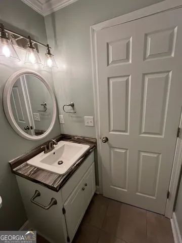 $1,750 | 65 East Main Street, Statesboro, GA 30458