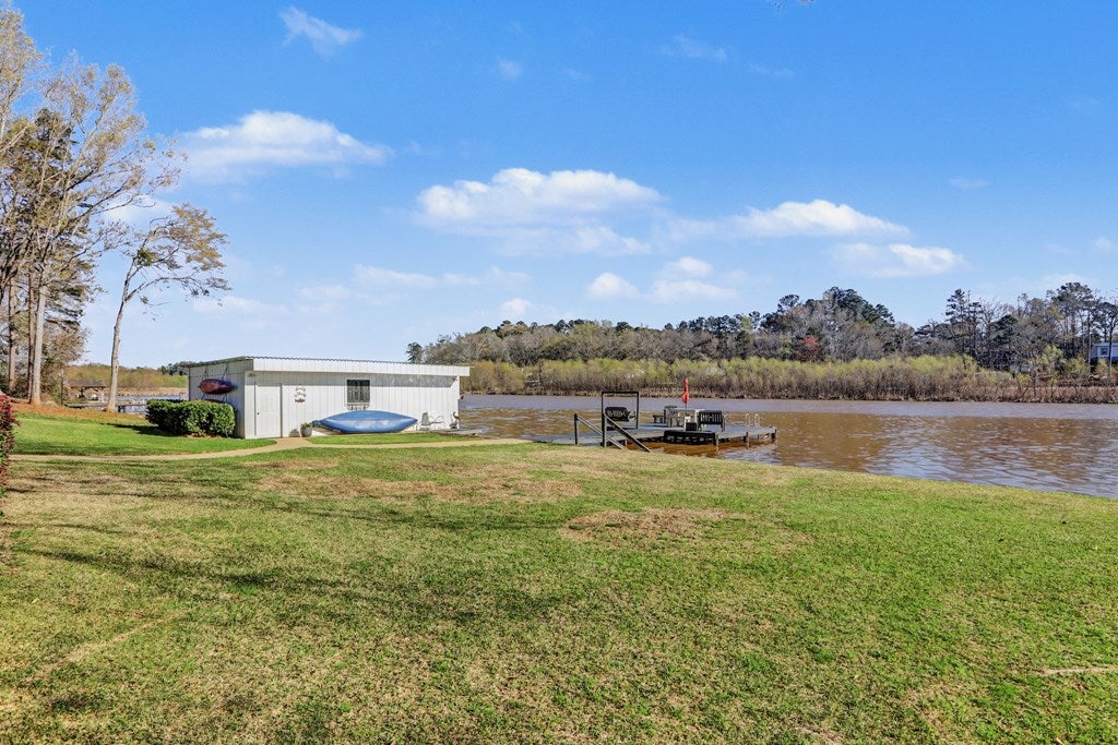 291 Burtom Road Southwest Eatonton, GA 31024 - Photo 8 of 62 Gallery Image 8