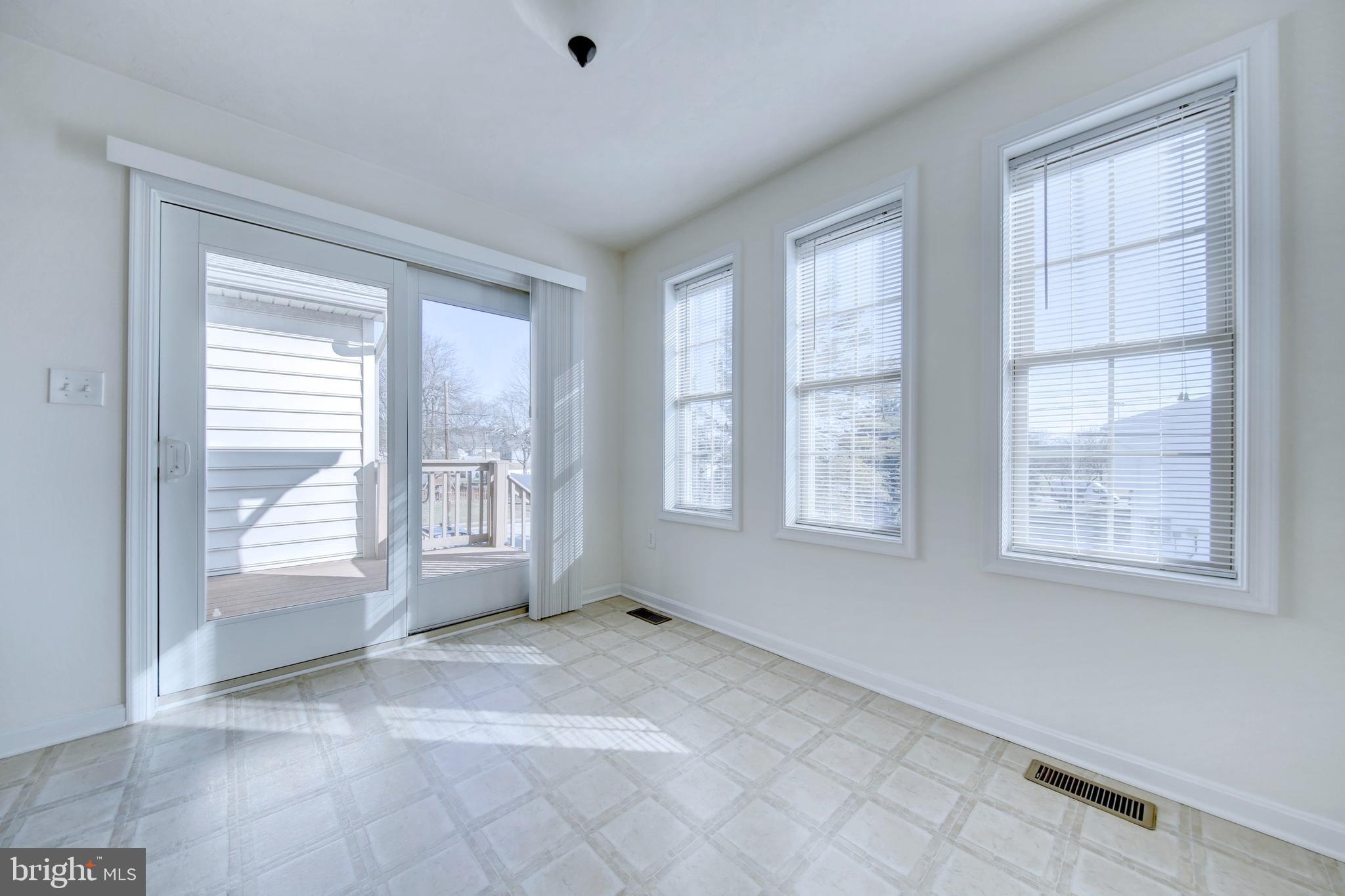 689 East Walnut Street Hanover, PA 17331 - Photo 17 of 31 an empty room with windows