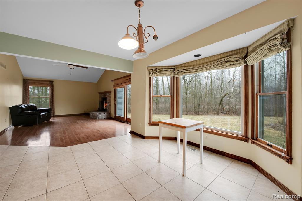 8471 Frith Road Columbus, MI 48063 - Photo 12 of 33