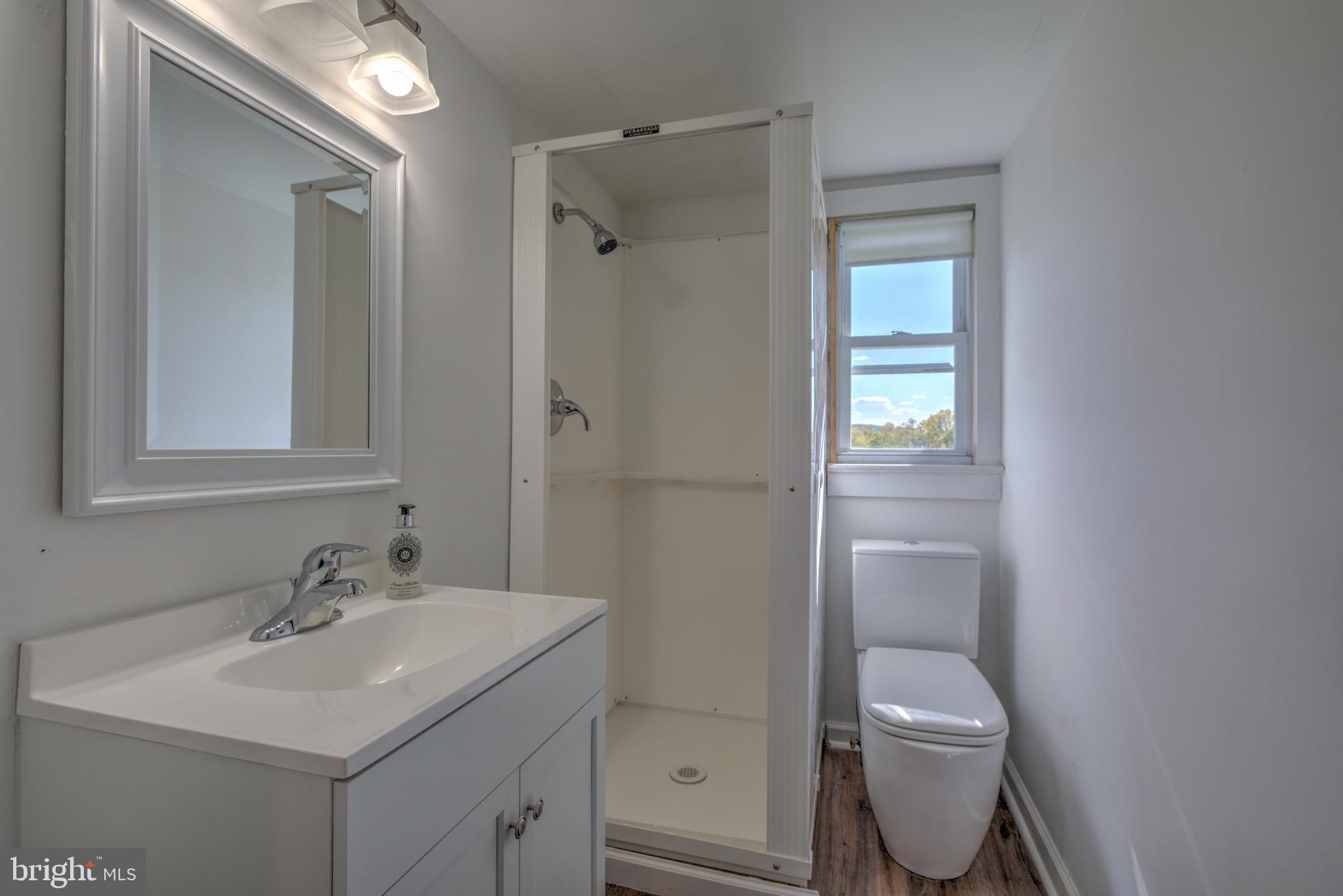 4334 Durham Road Kintnersville, PA 18930 - Photo 15 of 29 Gallery Image 15