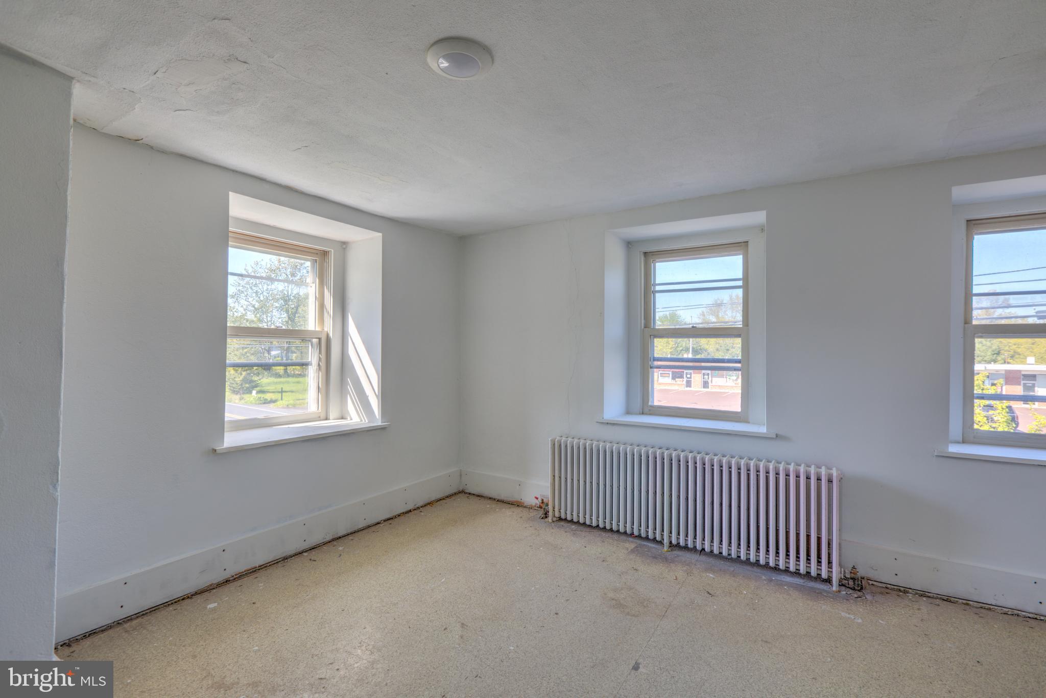 4334 Durham Road Kintnersville, PA 18930 - Photo 21 of 29 Gallery Image 21