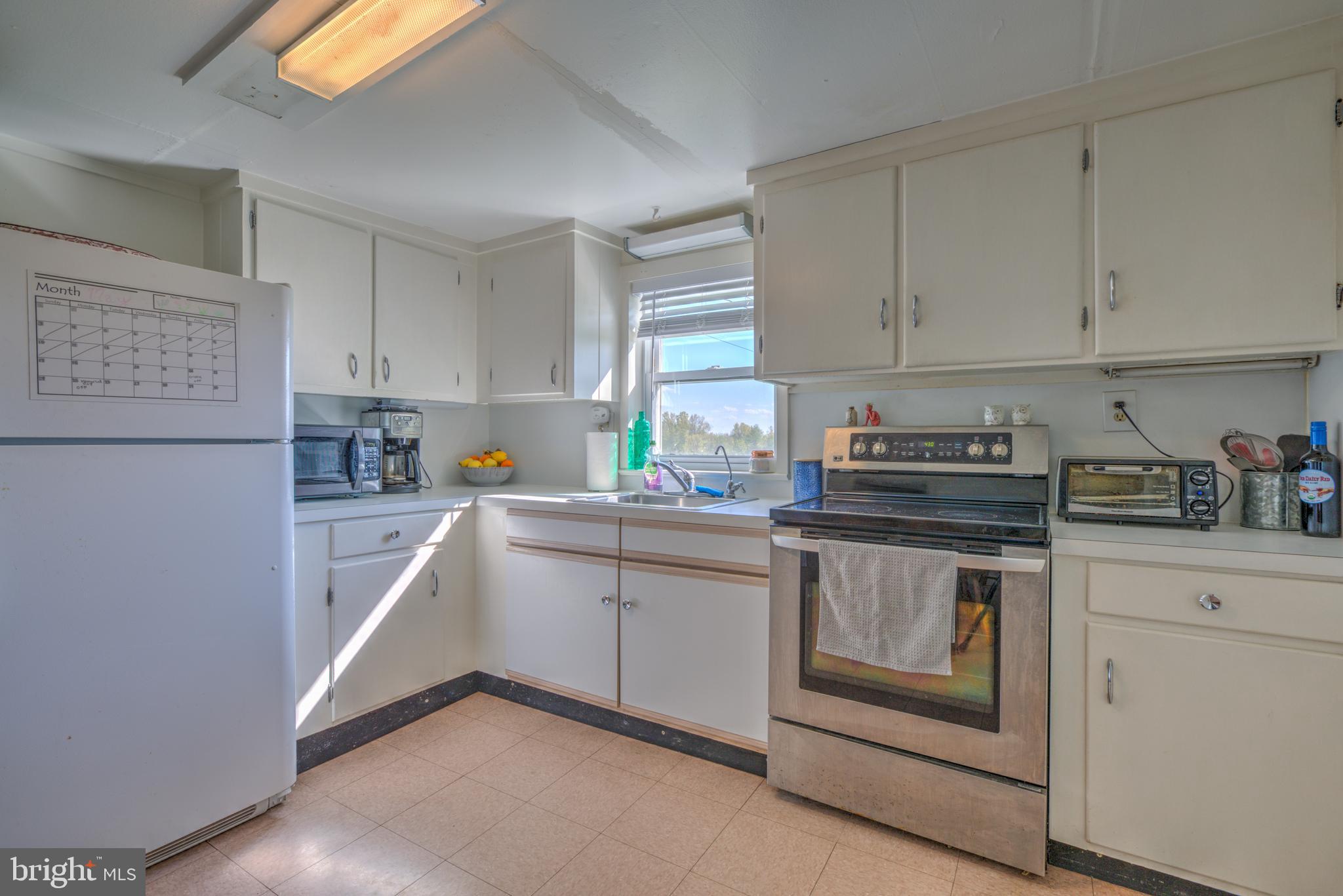 4334 Durham Road Kintnersville, PA 18930 - Photo 5 of 29 Gallery Image 5