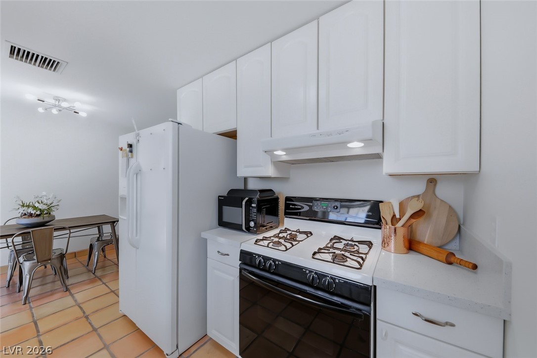 1322 Appaloosa Road Boulder City, NV 89005 - Photo 18 of 37