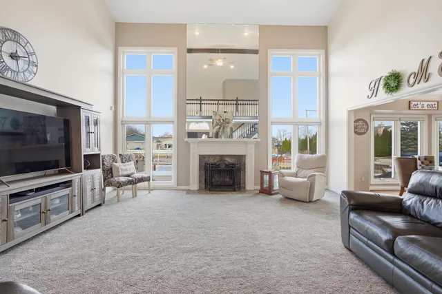 $919,900 | 31595 North River Road, Harrison Township, MI 48045