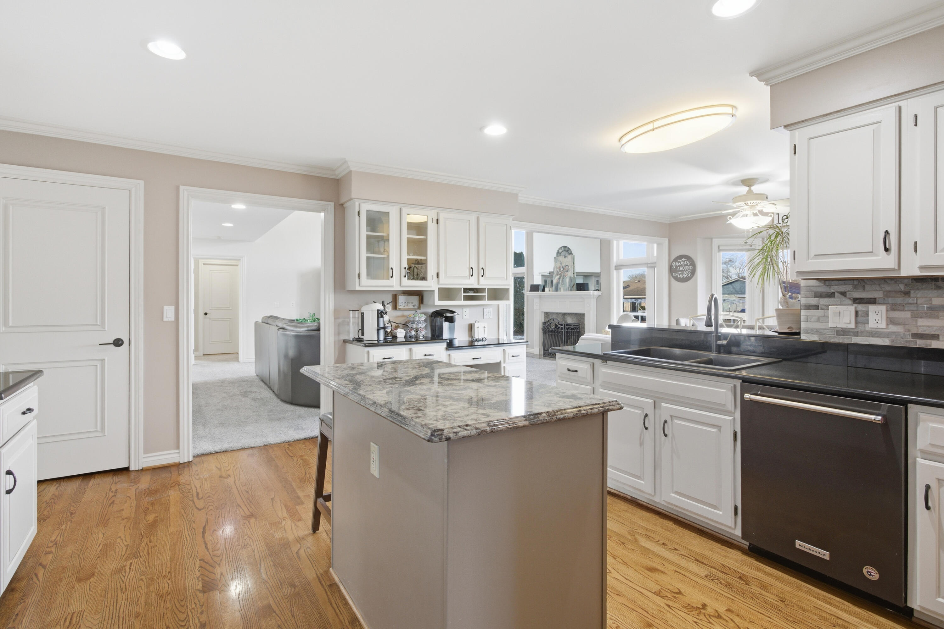 31595 North River Road Harrison Township, MI 48045 - Photo 24 of 82 IMG_0108