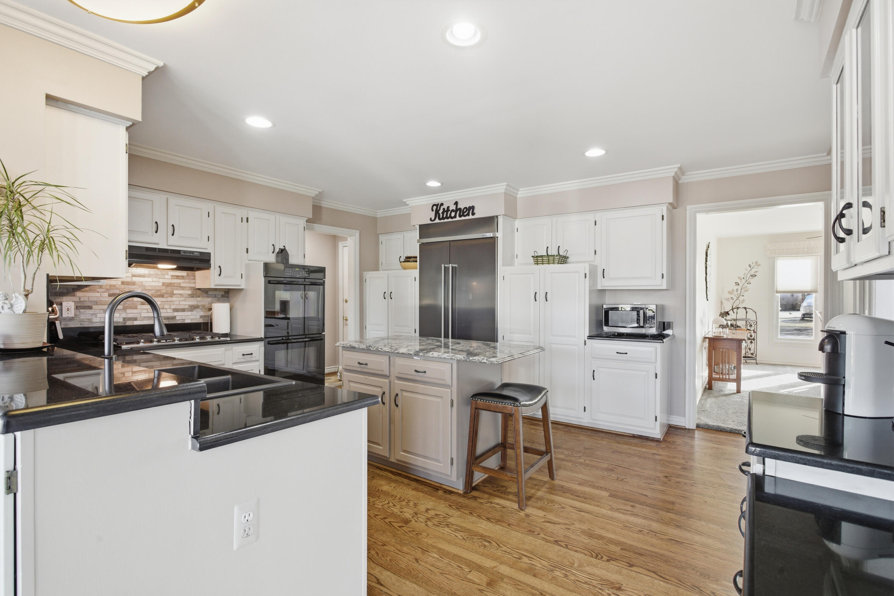 31595 North River Road Harrison Township, MI 48045 - Photo 25 of 82 IMG_0105