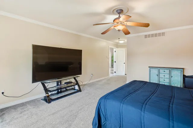 $919,900 | 31595 North River Road, Harrison Township, MI 48045