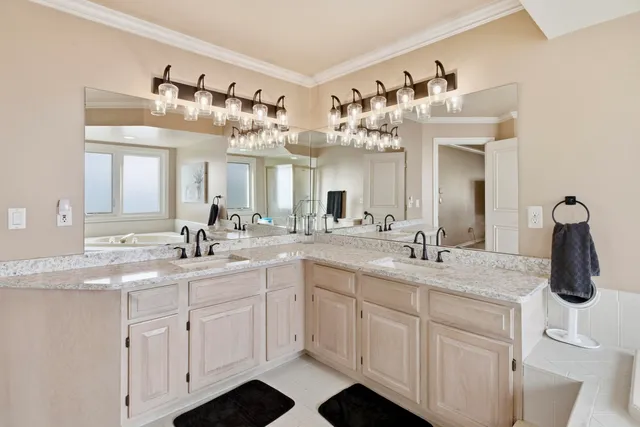 $919,900 | 31595 North River Road, Harrison Township, MI 48045