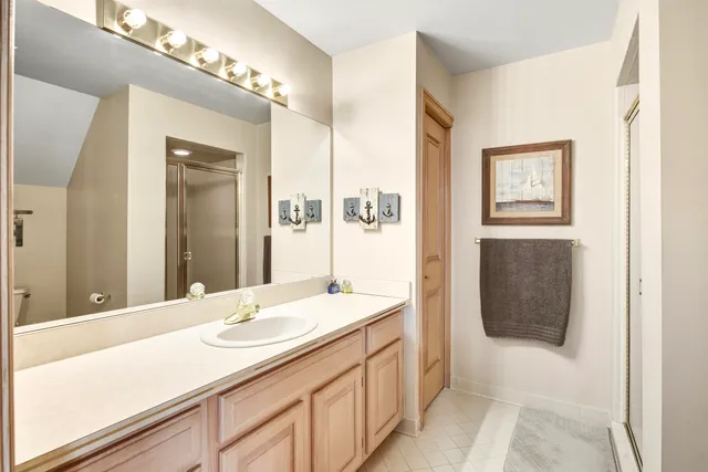 $919,900 | 31595 North River Road, Harrison Township, MI 48045