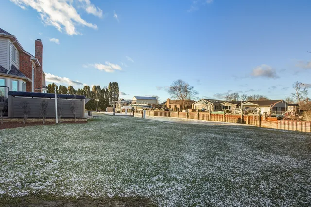 $919,900 | 31595 North River Road, Harrison Township, MI 48045