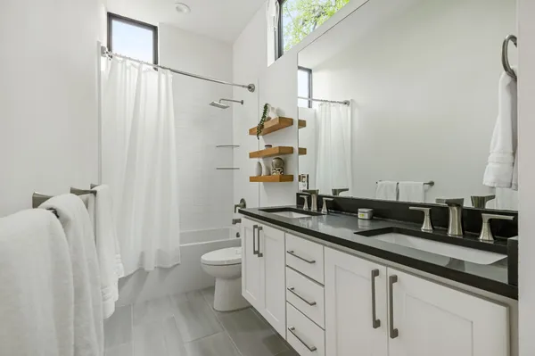 $2,000,000 | 1407 Parkinson Drive, Unit 1, Austin, TX 78704