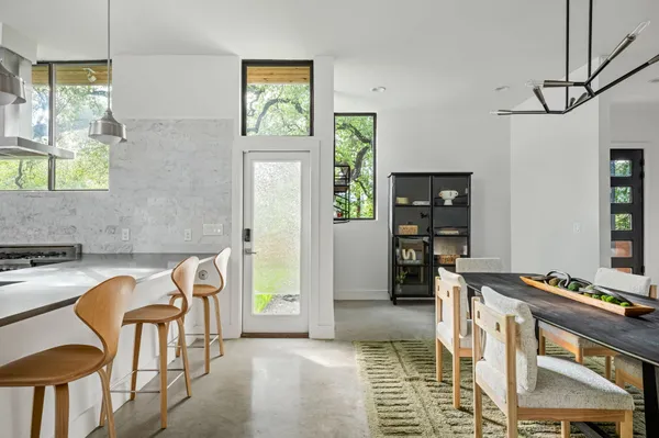 $2,000,000 | 1407 Parkinson Drive, Unit 1, Austin, TX 78704