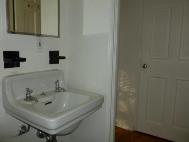 1007-1011 Short Road, Unit 15 Kalamazoo, MI 49008 - Photo 12 of 34 1007-1011 Short Road 2 011