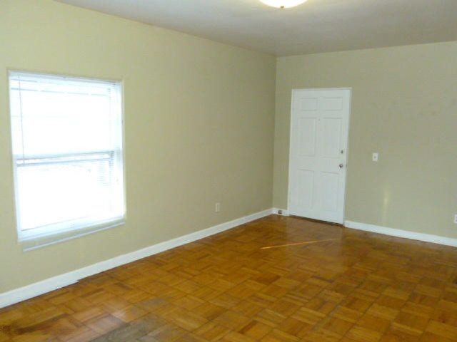 1007-1011 Short Road, Unit 15 Kalamazoo, MI 49008 - Photo 4 of 34 1007-1011 Short Road 2 016