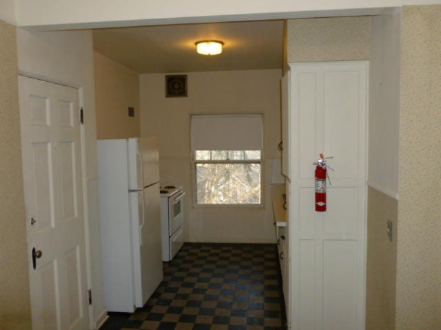 1007-1011 Short Road, Unit 15 Kalamazoo, MI 49008 - Photo 6 of 34 1007-1011 Short Road 2 002