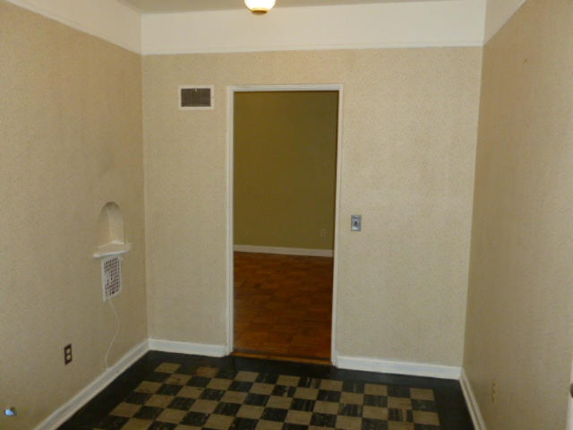 1007-1011 Short Road, Unit 15 Kalamazoo, MI 49008 - Photo 9 of 34 1007-1011 Short Road 2 004