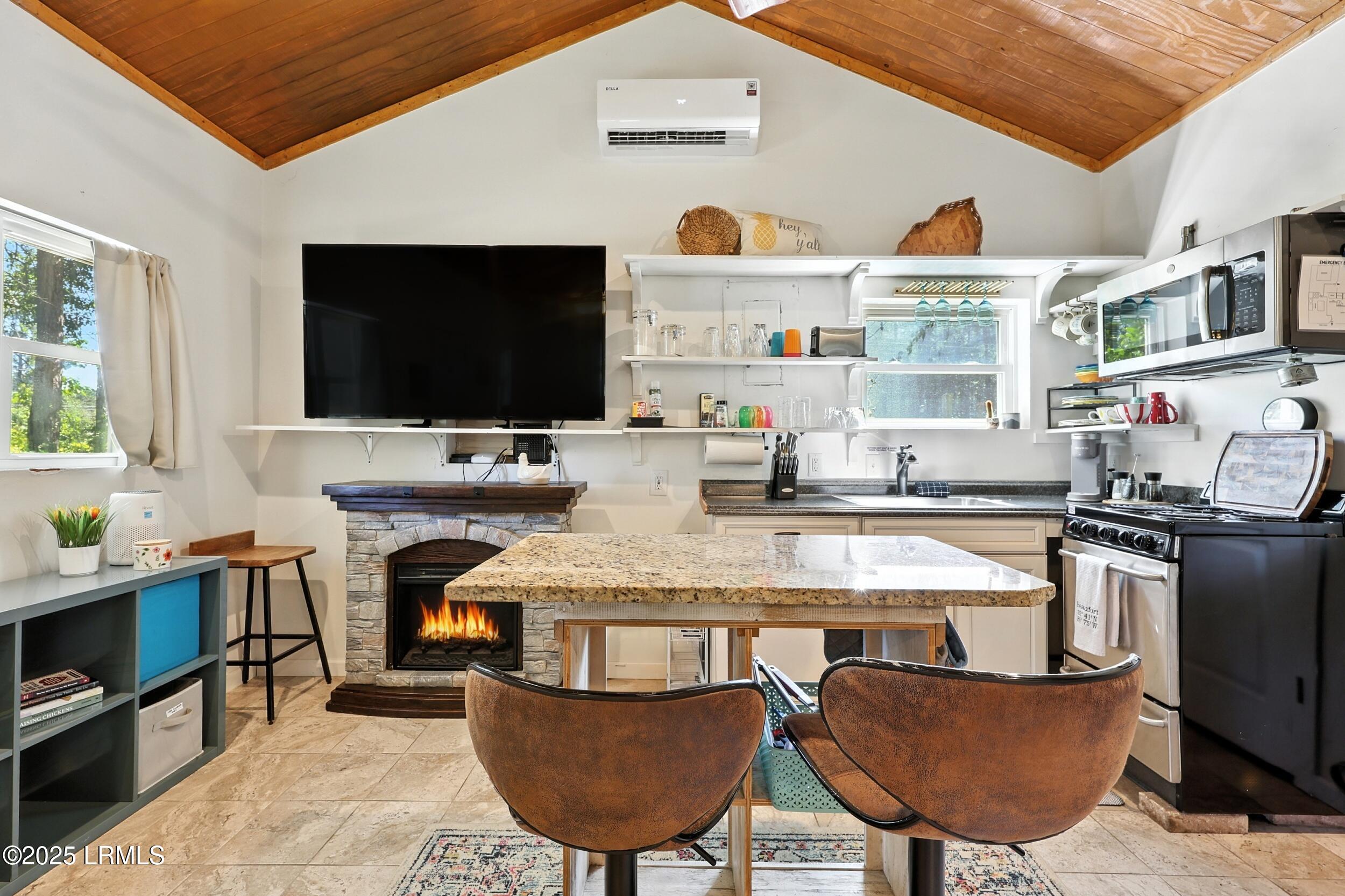 207 Goethe Hill Road Beaufort, SC 29906 - Photo 7 of 43 10_ru4a0016