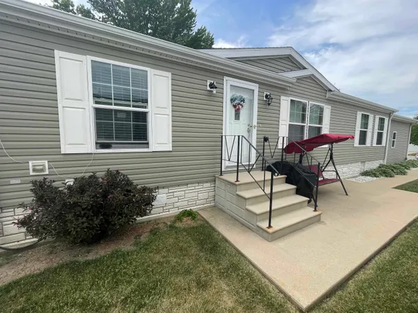 $73,900 | 207 Fox Lane, Belvidere, IL 61008
